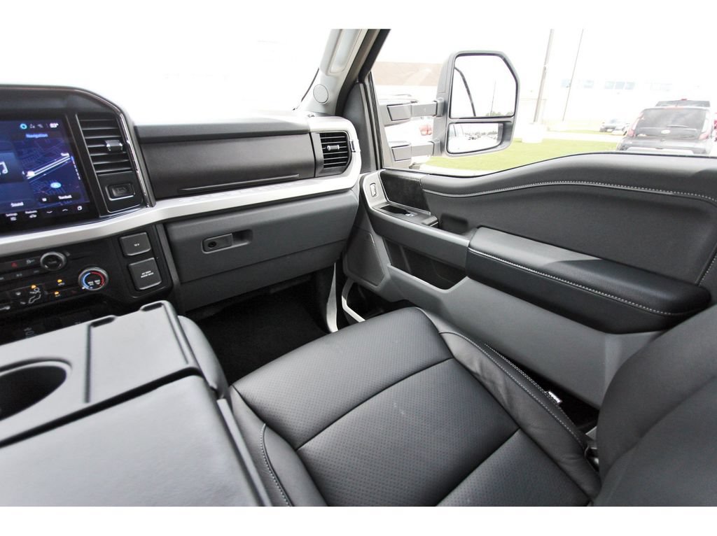 Used 2026 Ford F250 XLT w/ XLT Premium Package AWD/4WD image 12