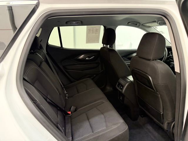 Used 2024 GMC Terrain SLE image 20