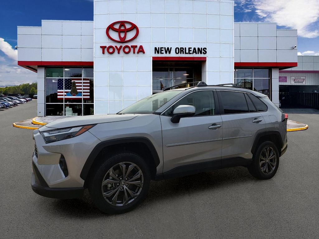 Used 2025 Toyota RAV4 XLE Premium image 1