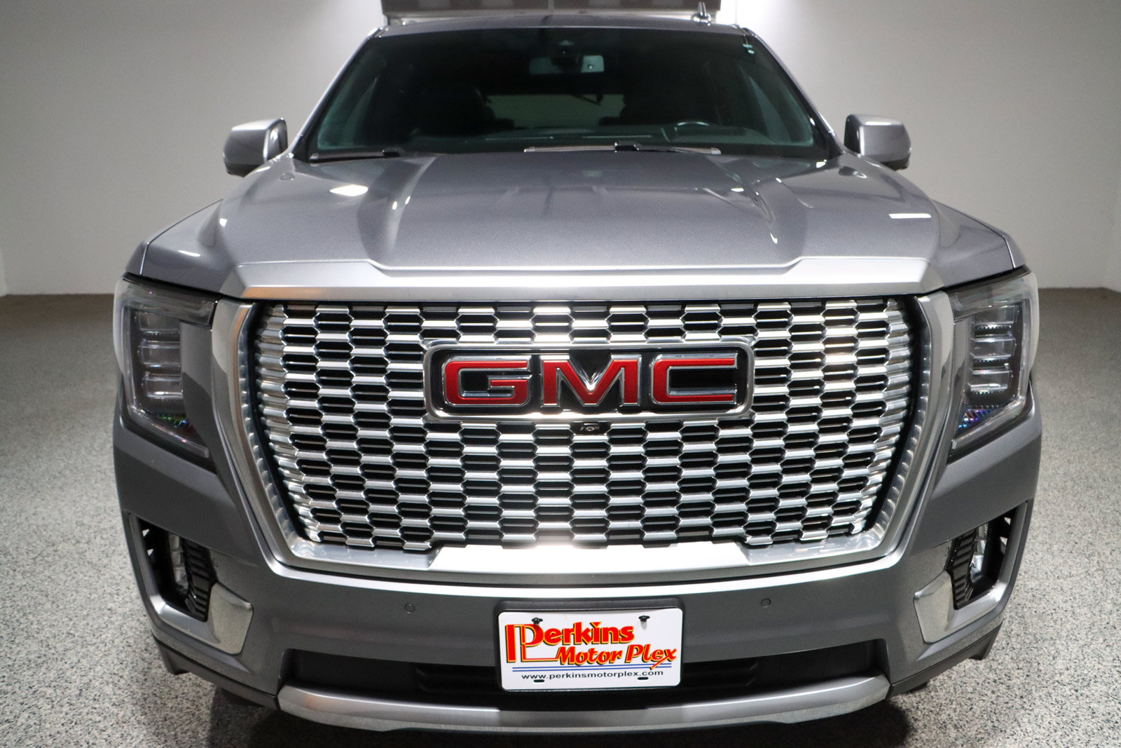 Used 2022 GMC Yukon Denali AWD/4WD image 4