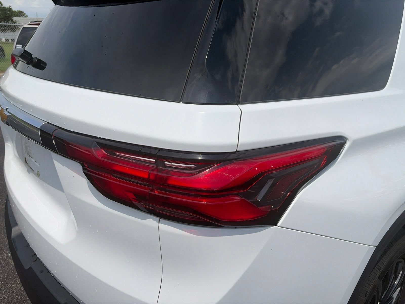 Used 2023 Chevrolet Traverse LT AWD/4WD image 16