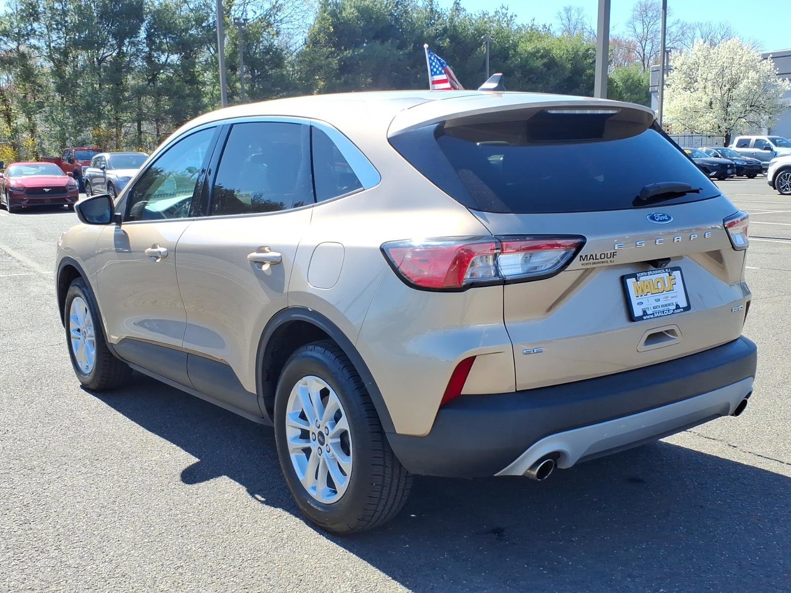 Certified 2021 Ford Escape SE w/ Convenience Package AWD/4WD image 4