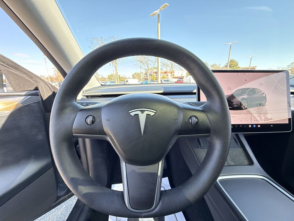 Used 2023 Tesla Model Y Long Range image 13