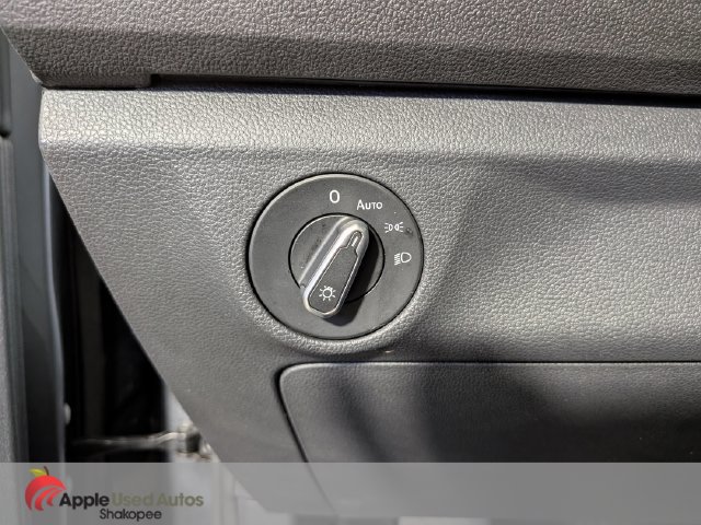 Used 2024 Volkswagen Jetta SE FWD image 27
