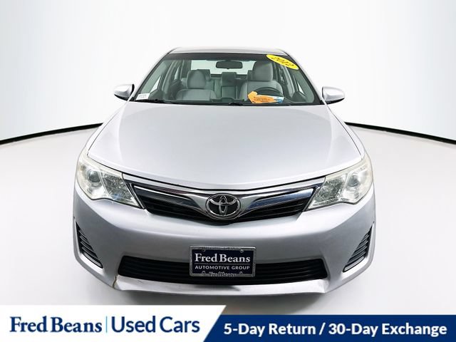 Used 2012 Toyota Camry LE FWD image 2