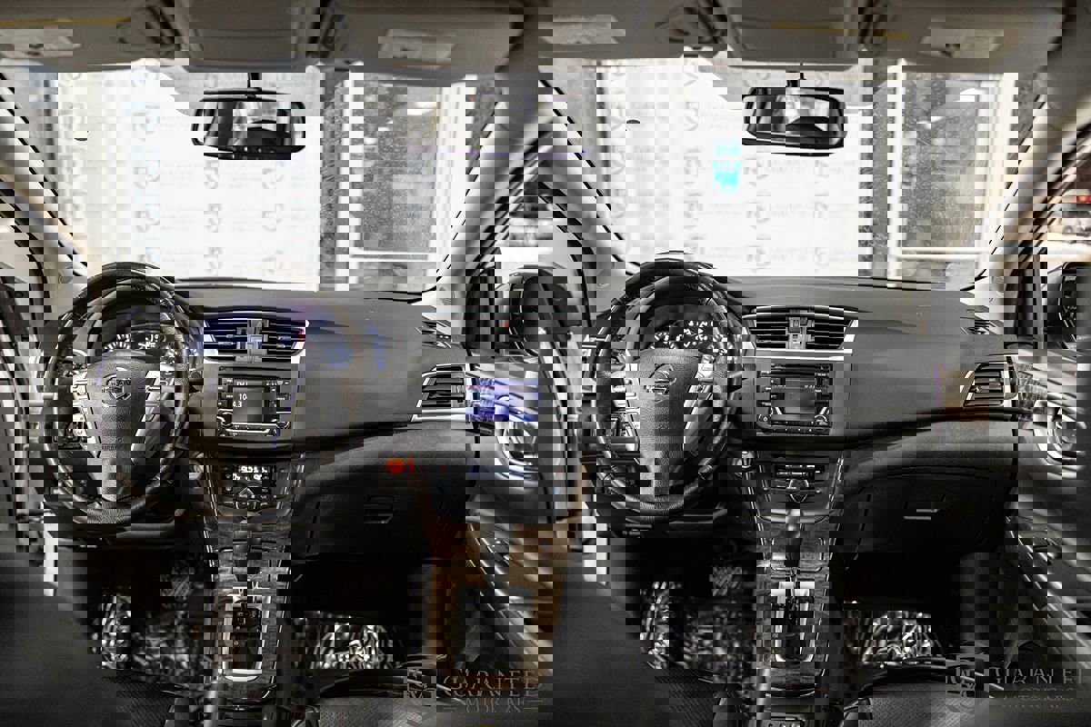 Used 2015 Nissan Sentra SL image 34