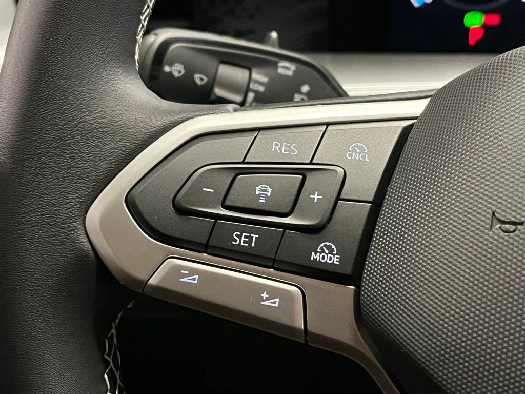 New 2026 Volkswagen Tiguan SE image 25