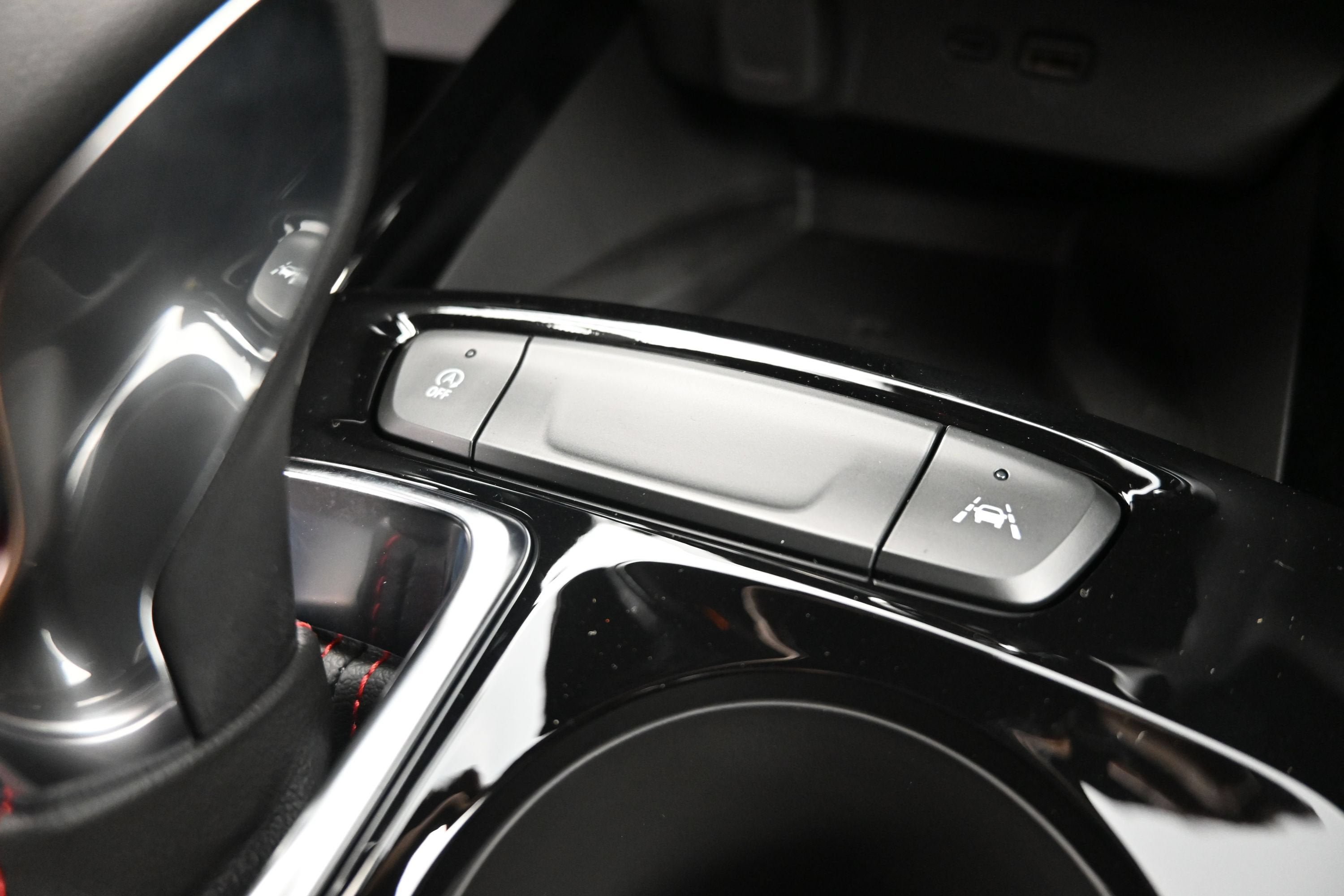 New 2026 Chevrolet Trax RS w/ Sunroof Package FWD image 21