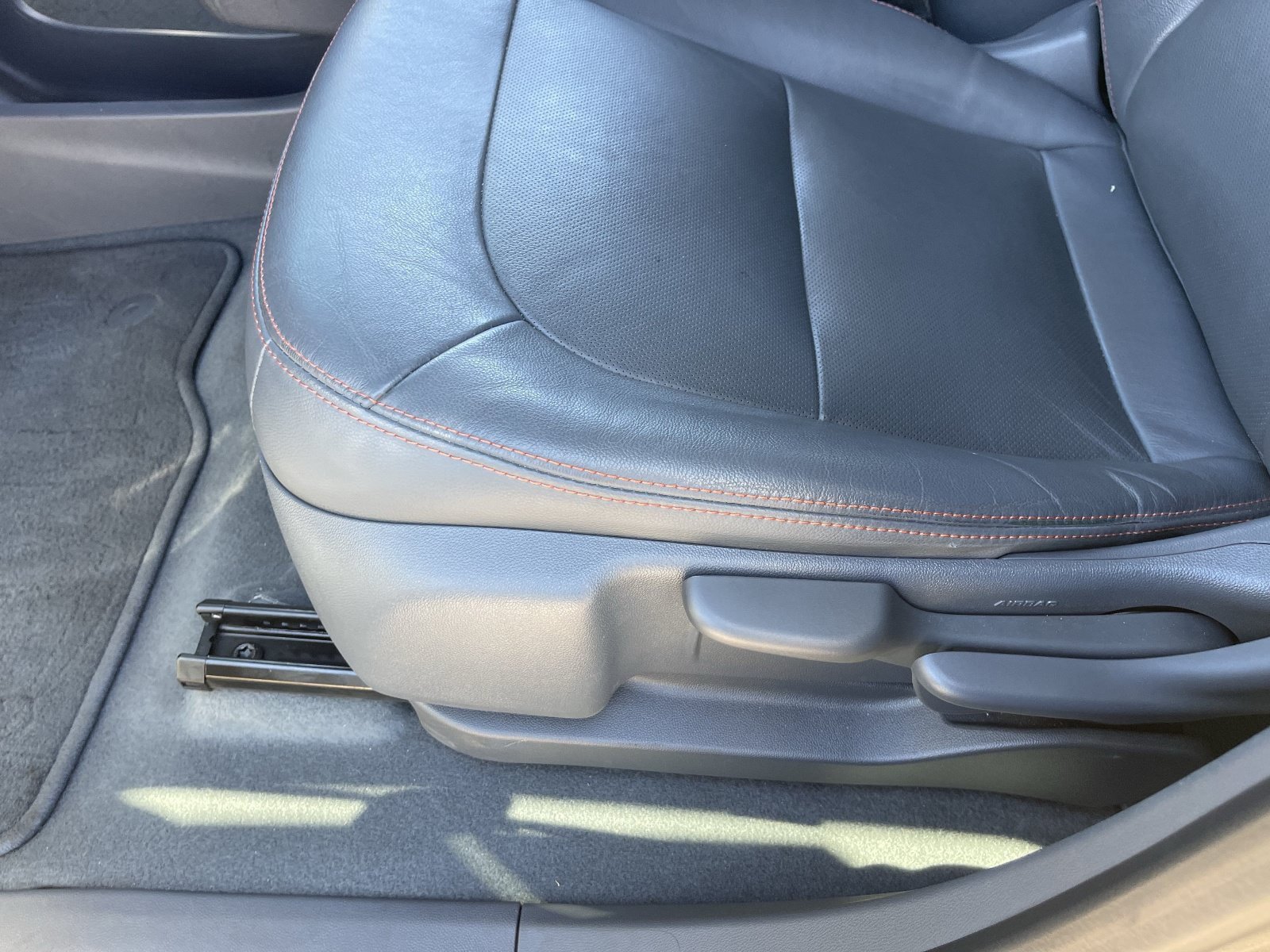 Certified 2020 Chevrolet Bolt Premier w/ Infotainment Package FWD image 21