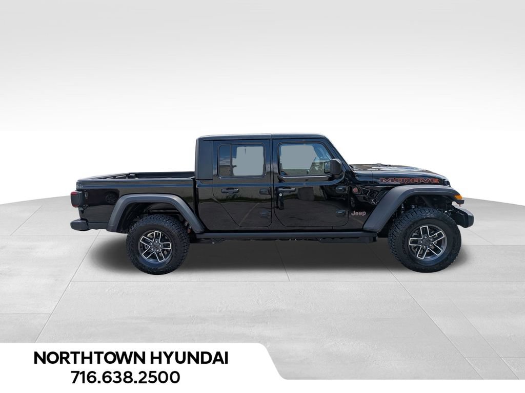 Used 2026 Jeep Gladiator Mojave AWD/4WD image 11