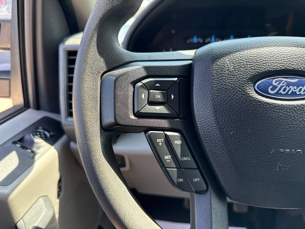 Used 2017 Ford F550 4x4 Regular Cab Super Duty image 24