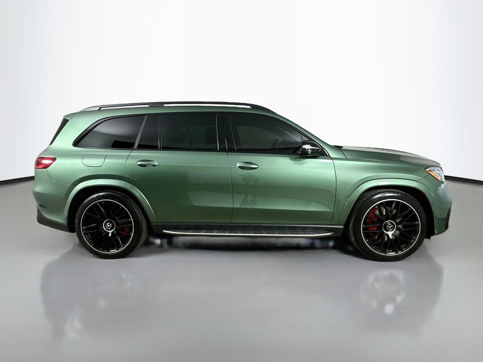 Used 2026 Mercedes-Benz GLS 63 AMG 4MATIC image 4