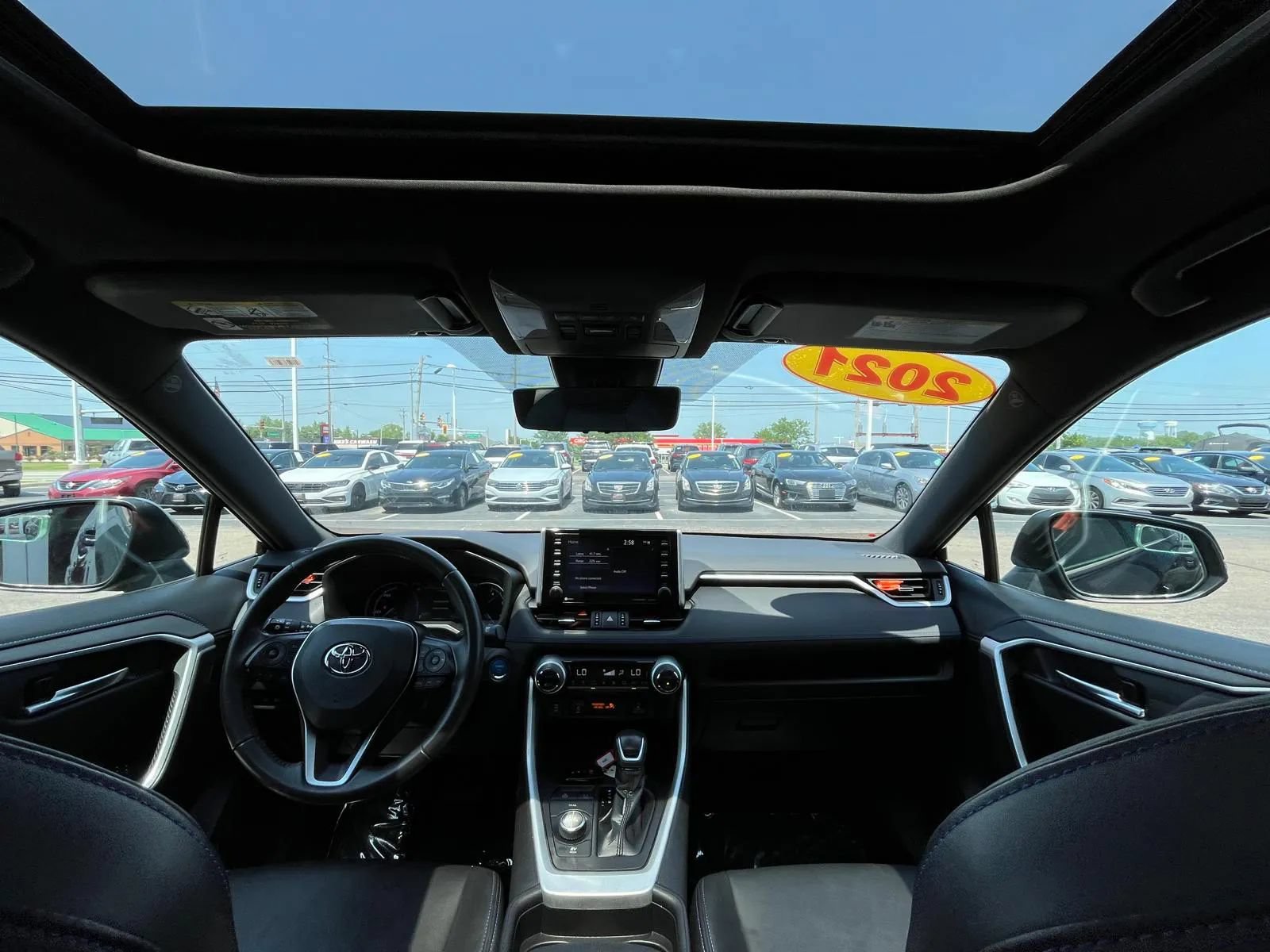 Used 2021 Toyota RAV4 XSE AWD/4WD image 40