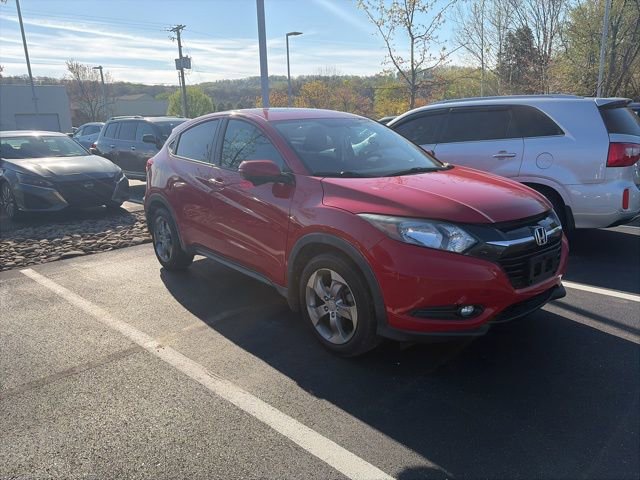 Used 2017 Honda HR-V EX image 2