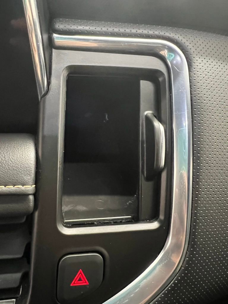 Used 2023 GMC Yukon AT4 image 25