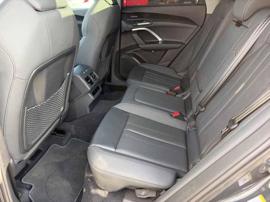 Certified 2025 Audi Q5 Premium Plus image 22