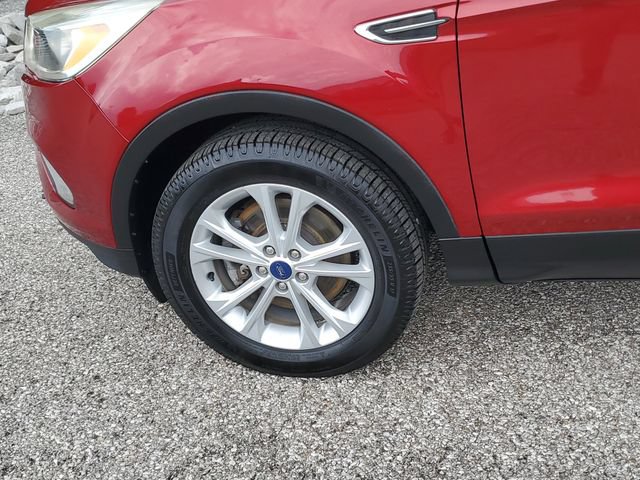 Used 2018 Ford Escape SE w/ SE Sync 3 Package AWD/4WD image 27