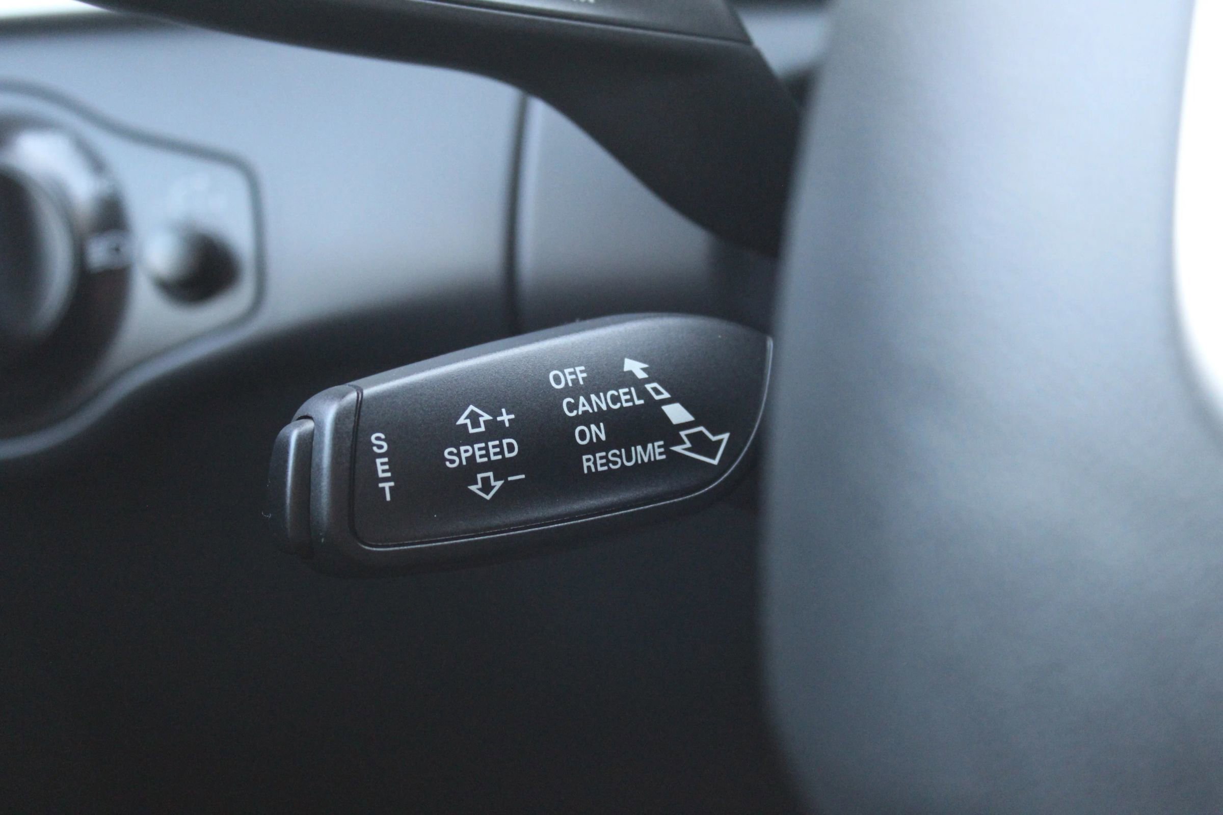 Used 2015 Audi A4 2.0T Premium w/ Audi MMI Navigation image 27