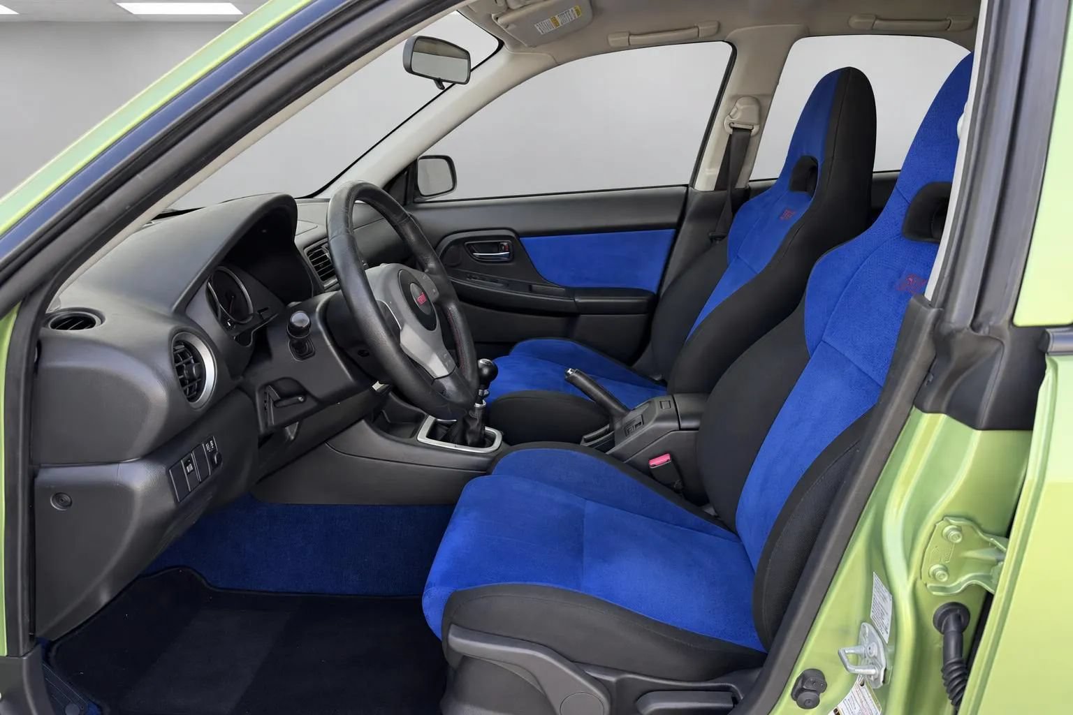 Used 2004 Subaru Impreza WRX STI AWD/4WD image 5