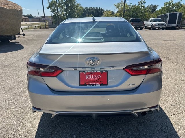 Used 2023 Toyota Camry SE image 10