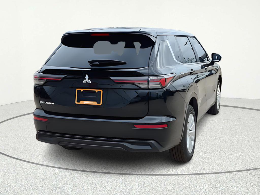 New 2026 Mitsubishi Outlander ES image 6