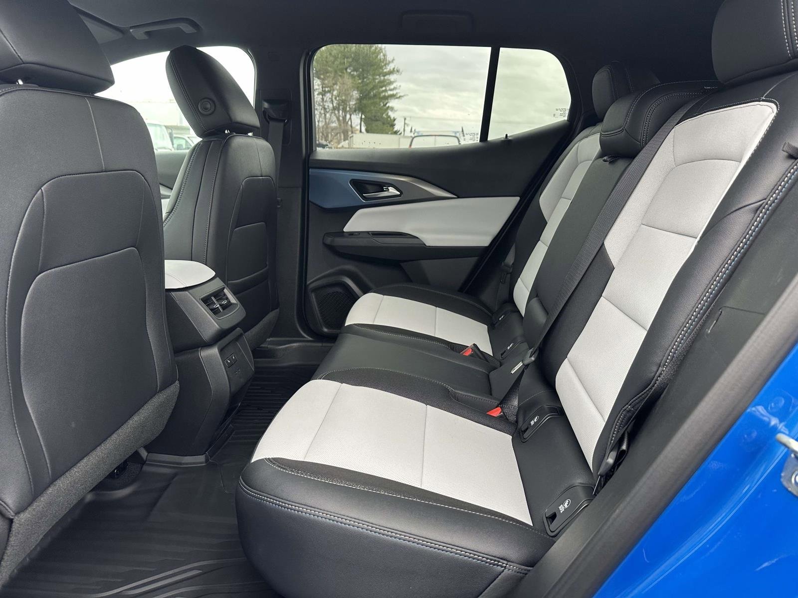 New 2026 Chevrolet Equinox EV LT image 22