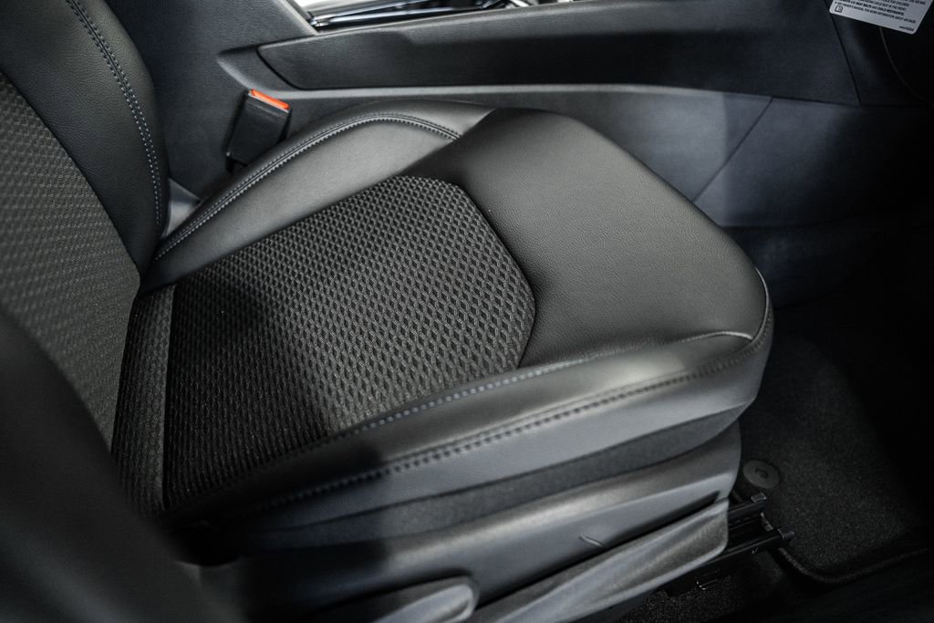 New 2026 Jeep Compass Latitude image 33