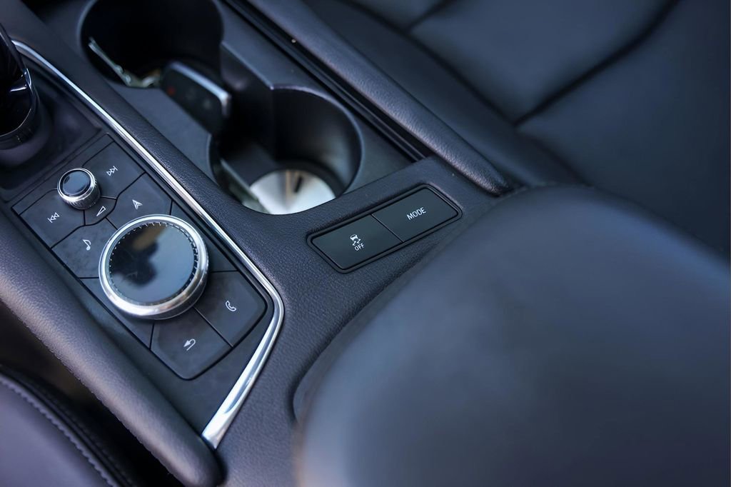 Certified 2023 Cadillac XT6 Premium Luxury w/ Technology Package image 22