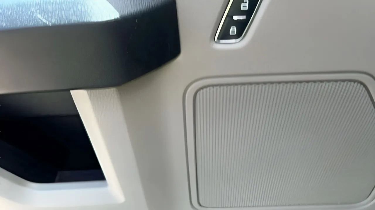 Used 2017 Ford F150 XL w/ Equipment Group 101A Mid RWD image 31