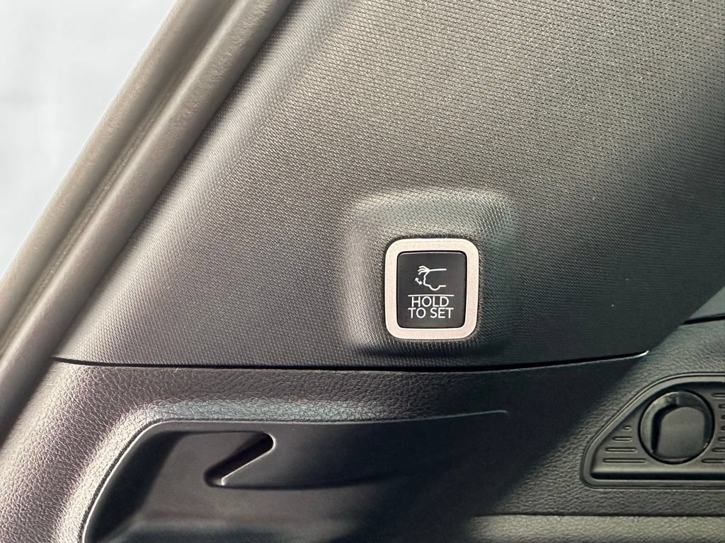 New 2026 Jeep Grand Cherokee Limited AWD/4WD image 17