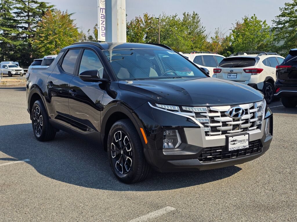Used 2024 Hyundai Santa Cruz SEL w/ Activity Package AWD/4WD image 3