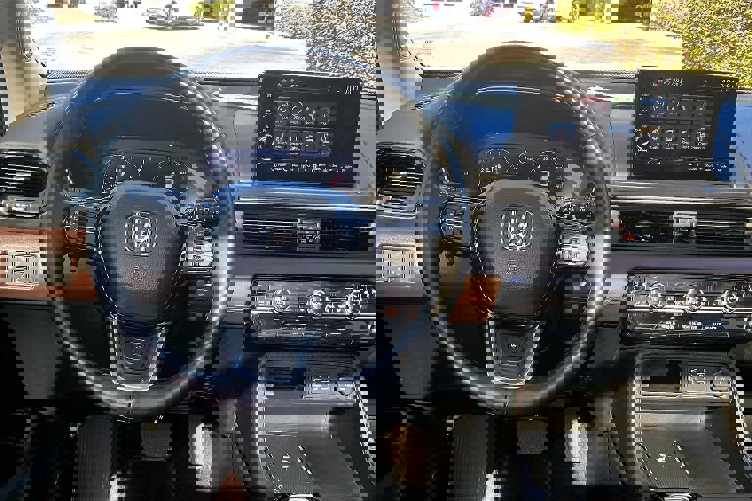 Used 2024 Honda Pilot Elite image 6