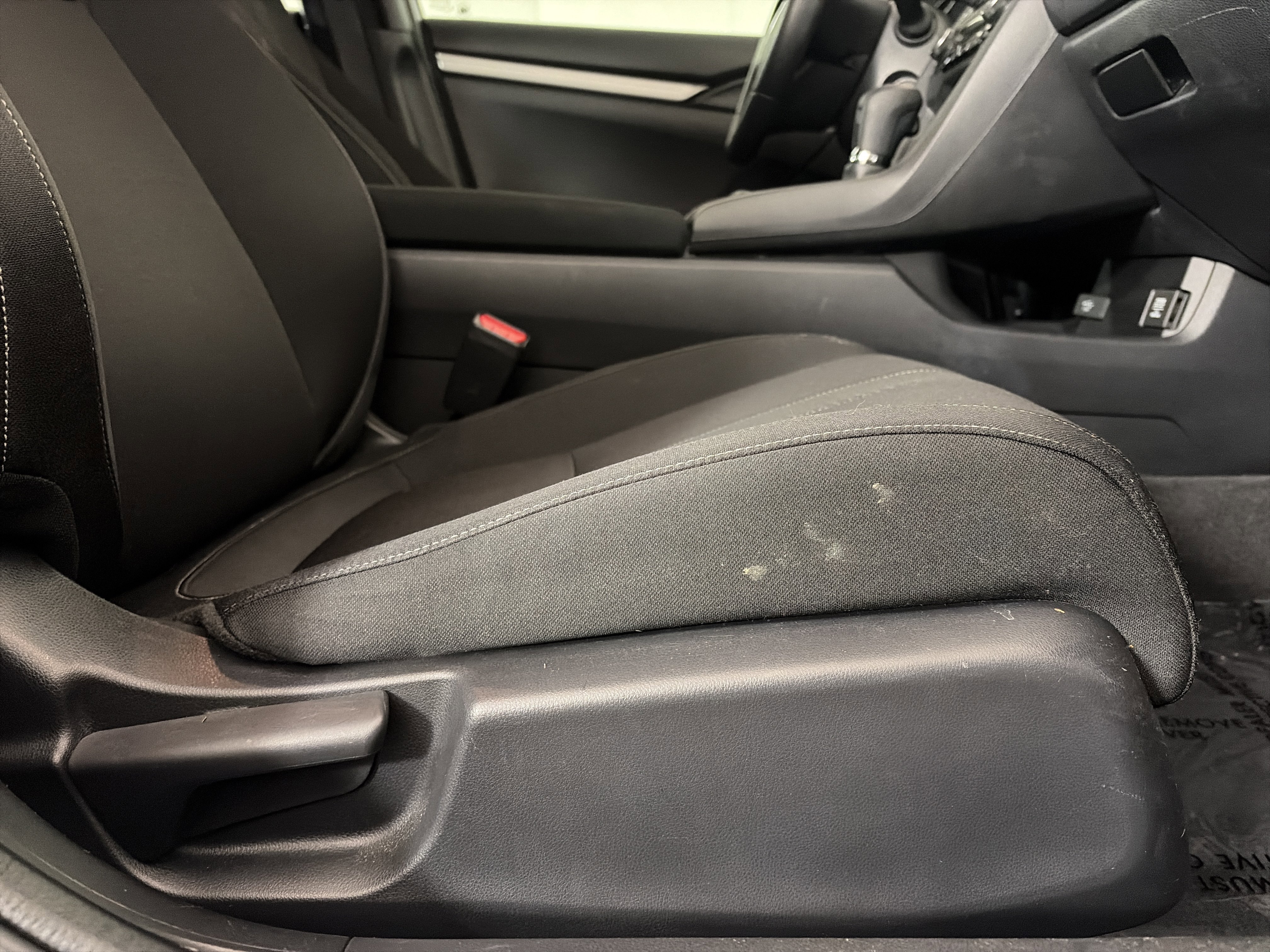 Used 2019 Honda Civic LX image 29