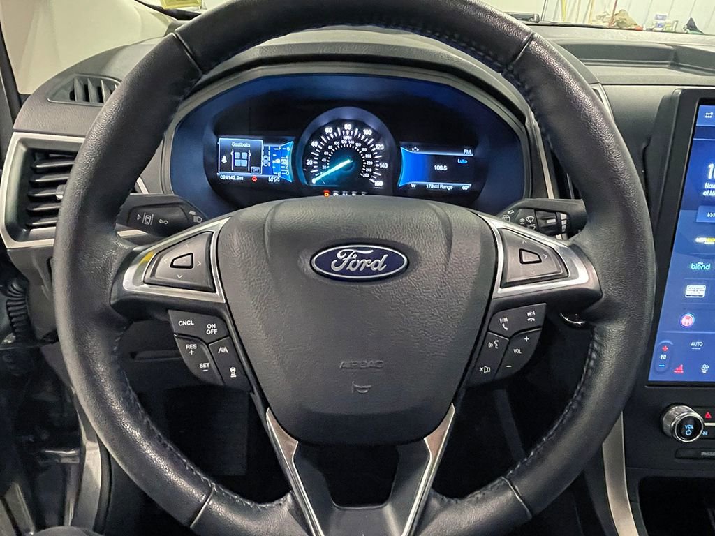 Used 2024 Ford Edge SEL image 30