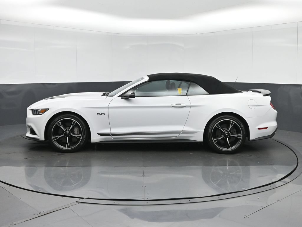 Used 2016 Ford Mustang GT Premium w/ Equipment Group 401A RWD image 4