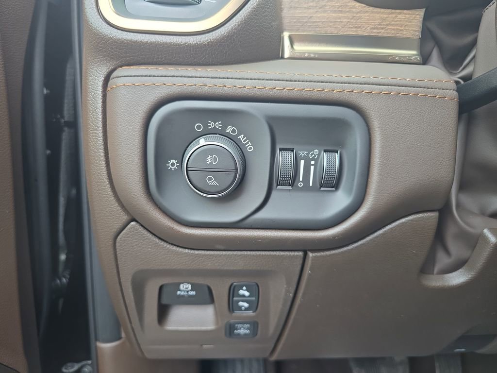 New 2026 RAM 1500 Limited image 24