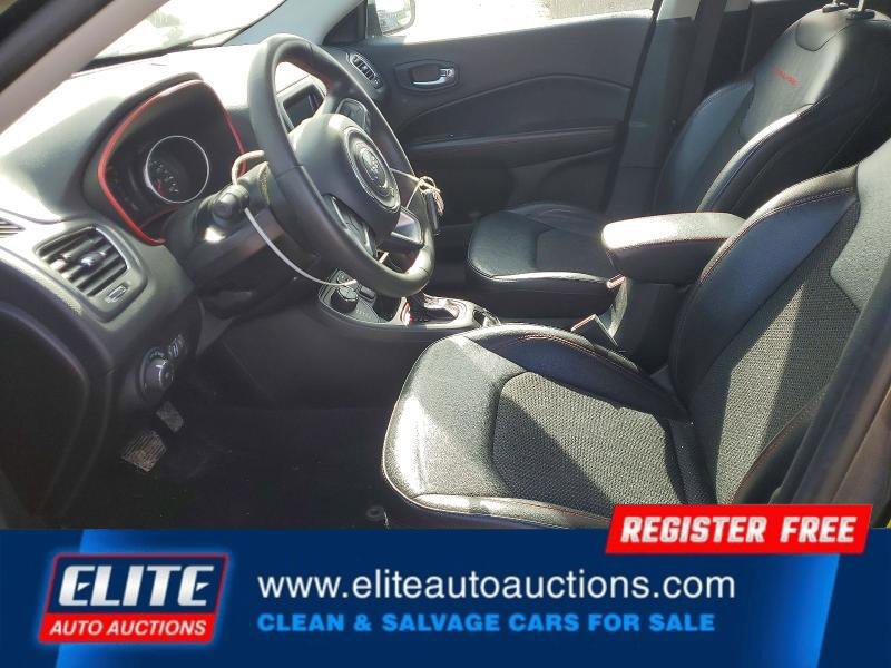 Used 2021 Jeep Compass Trailhawk AWD/4WD image 14
