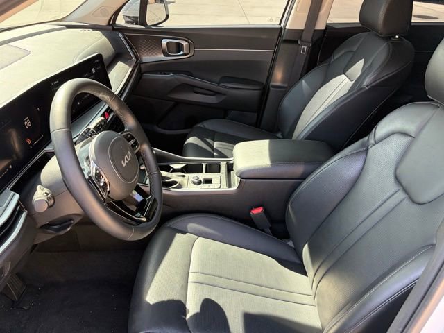 Used 2025 Kia Sorento EX image 10