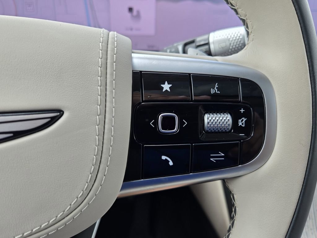 Used 2025 Genesis GV80 3.5T Prestige AWD/4WD image 24