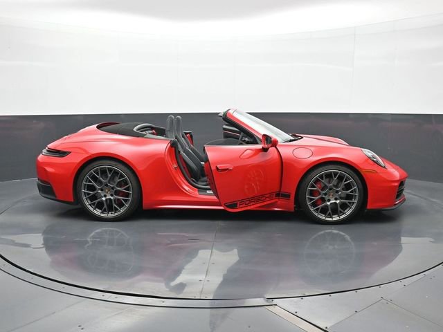 Certified 2025 Porsche 911 Carrera RWD image 30