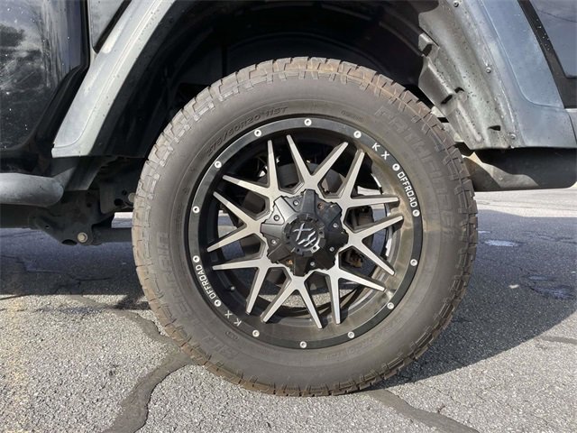 Used 2020 Jeep Gladiator Sport w/ Quick Order Package 24S image 9