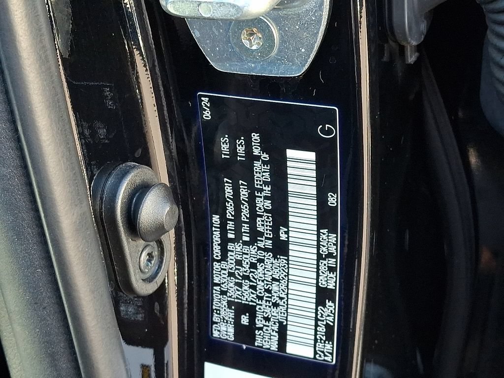 Used 2024 Toyota 4Runner TRD Off-Road Premium w/ TRD Black Wheel Package (TMS) AWD/4WD image 31