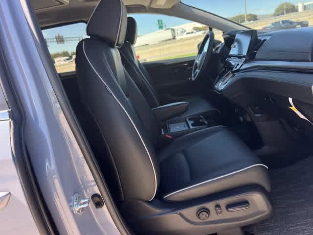 Certified 2026 Honda Odyssey Touring image 12