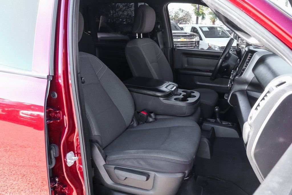 Used 2024 RAM 2500 Tradesman w/ Chrome Appearance Group image 38