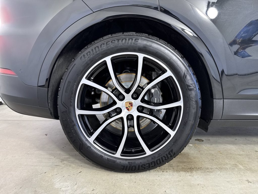Certified 2026 Porsche Cayenne AWD/4WD image 16