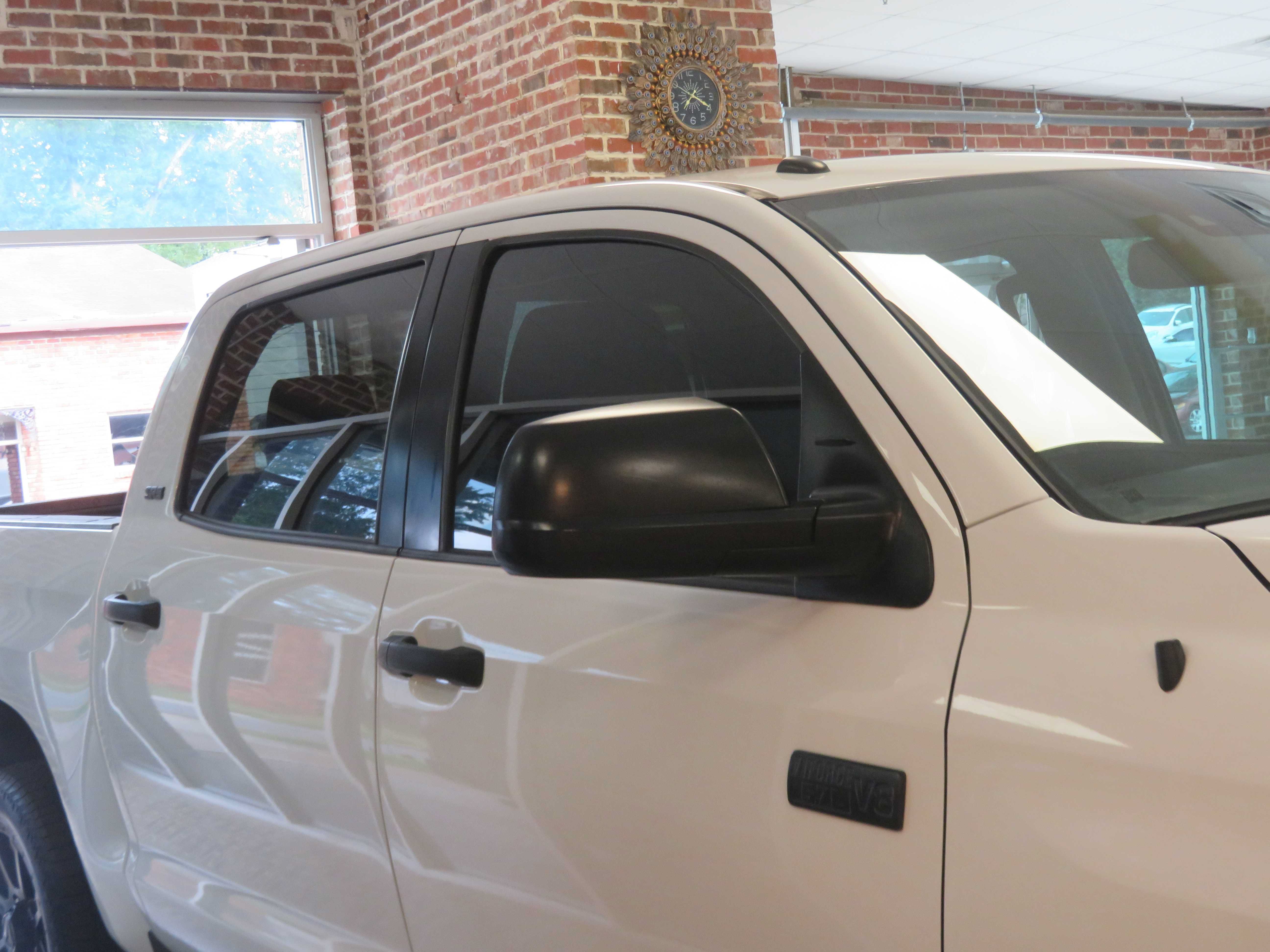 Used 2018 Toyota Tundra SR5 w/ SR5 Upgrade Package AWD/4WD image 64