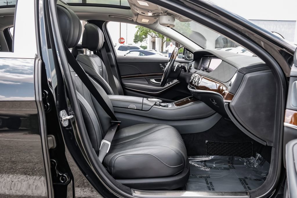 Used 2016 Mercedes-Benz Maybach S 600 image 33