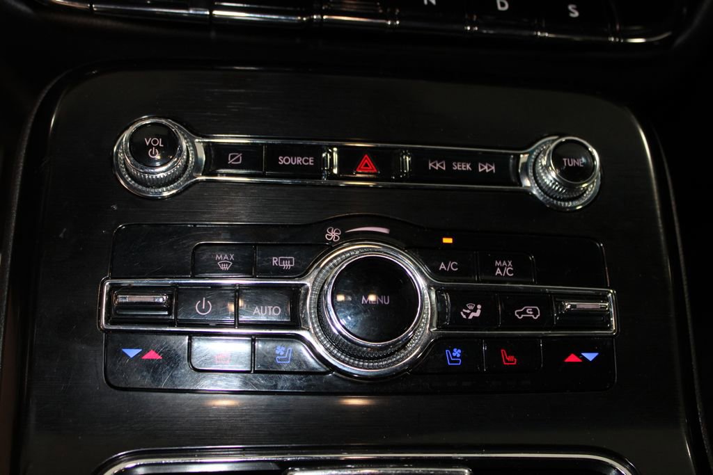 Used 2022 Lincoln Nautilus Reserve w/ Monochromatic Package image 47