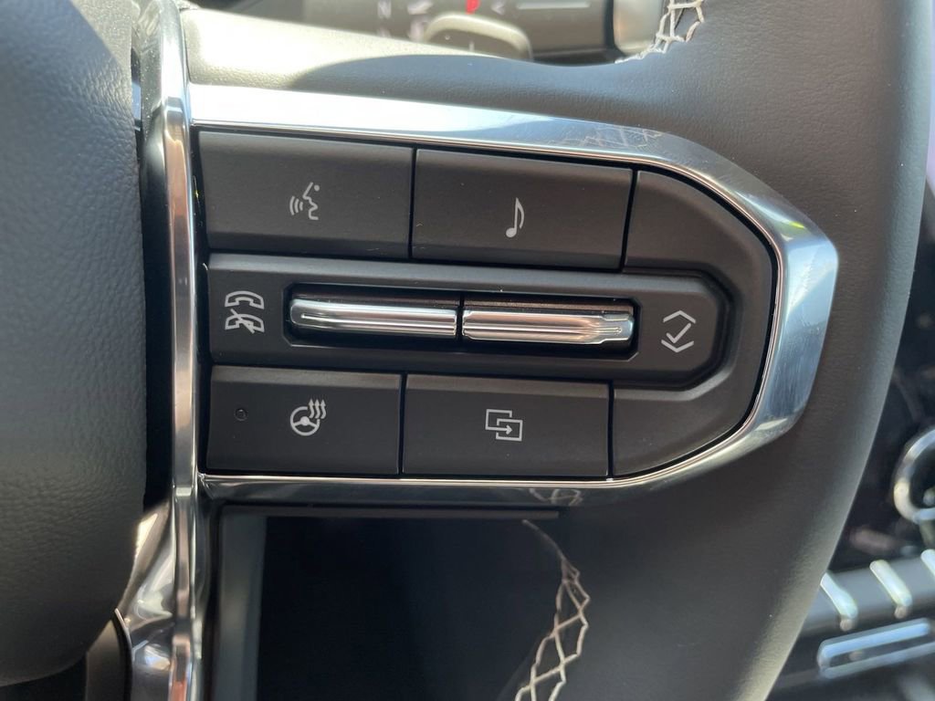 New 2024 GMC Acadia Denali w/ Super Cruise Package image 18