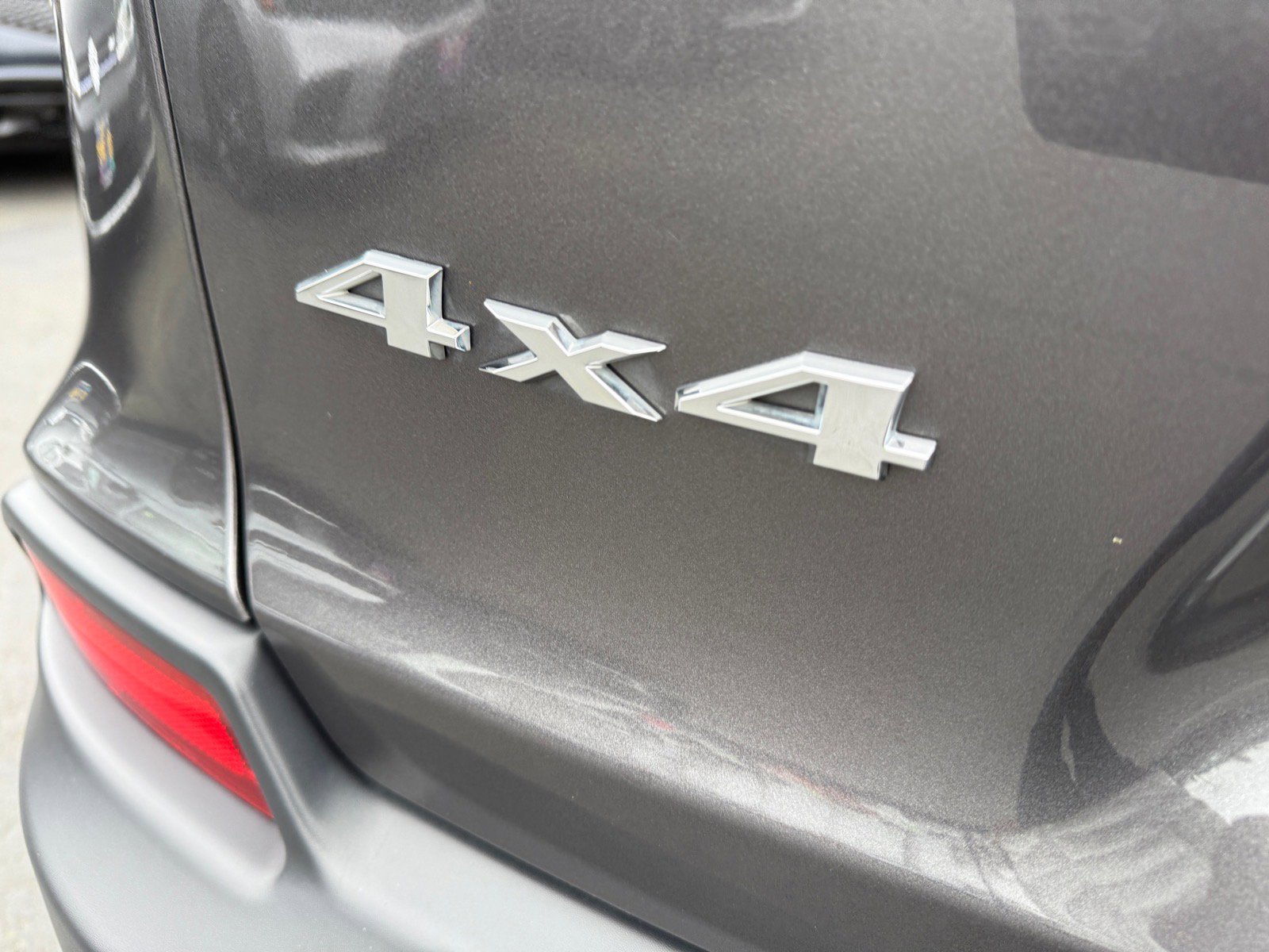 Used 2019 Jeep Cherokee Latitude Plus image 4